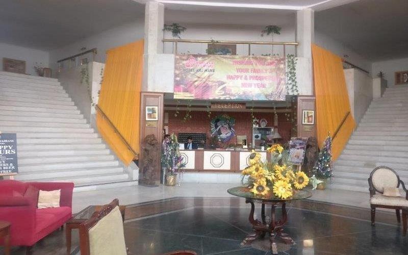 Hotel Raj Hans, Faridabad Eksteriør bilde